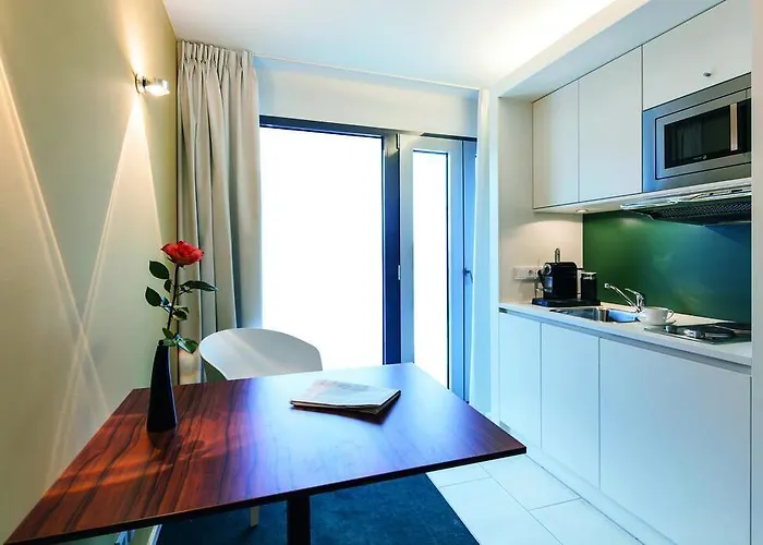 Lägenhetshotell Pandion Boardinghouse 4*
