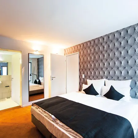 Pandion Boardinghouse Lägenhetshotell 4*