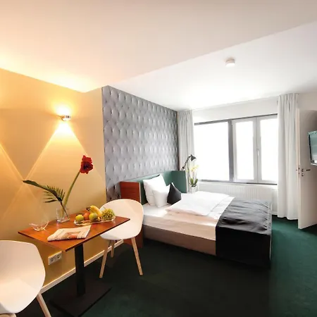 Pandion Boardinghouse Lägenhetshotell 4*