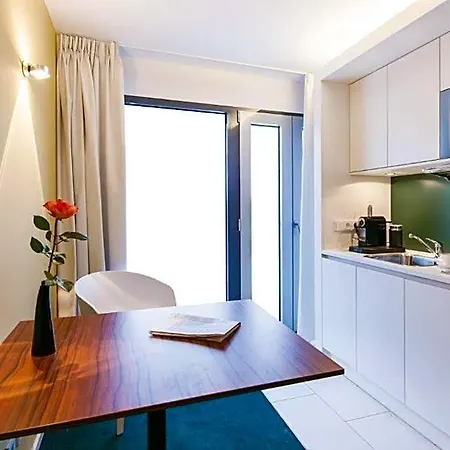 Pandion Boardinghouse Aparthotel 4*